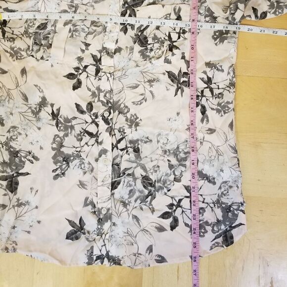 Womens Banana Republic Classic Fit Pink Gray Floral Long Sleeve Button Down XS - Picture 7 of 8